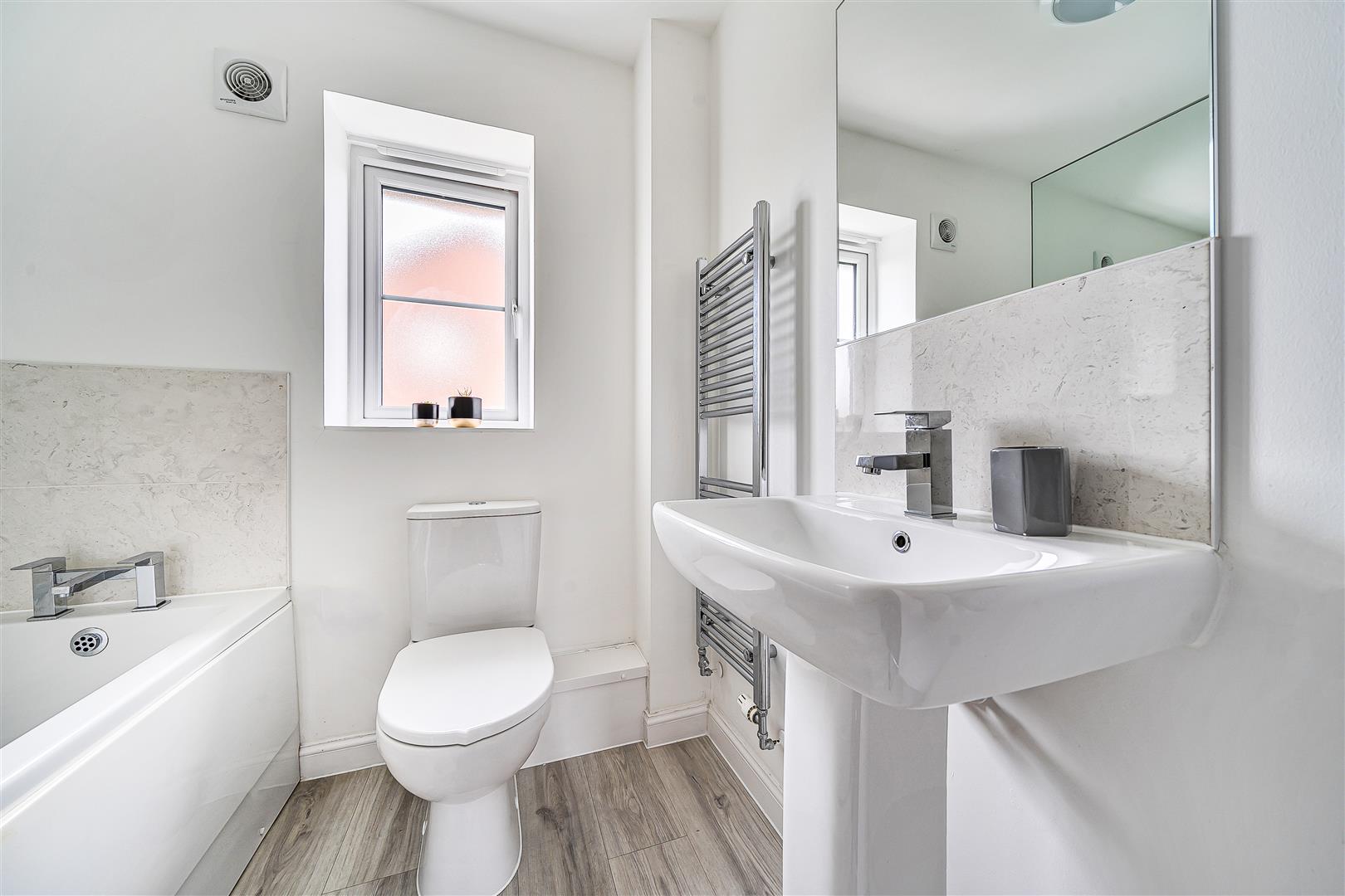 Heol Pentre Bach, Gorseinon, Swansea, SA4 4AU